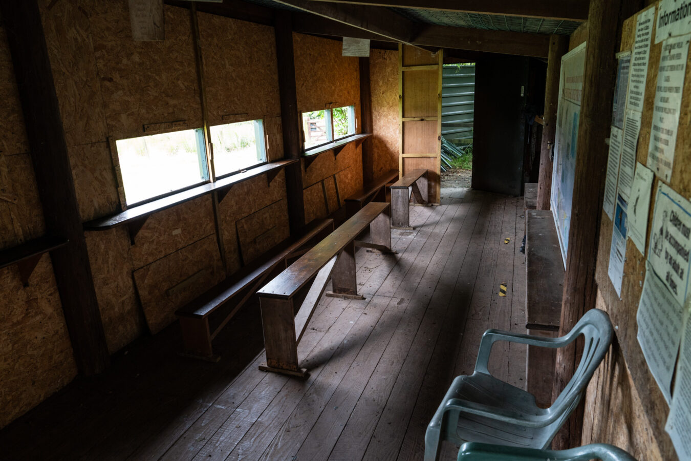 Inside the hide, opposite view