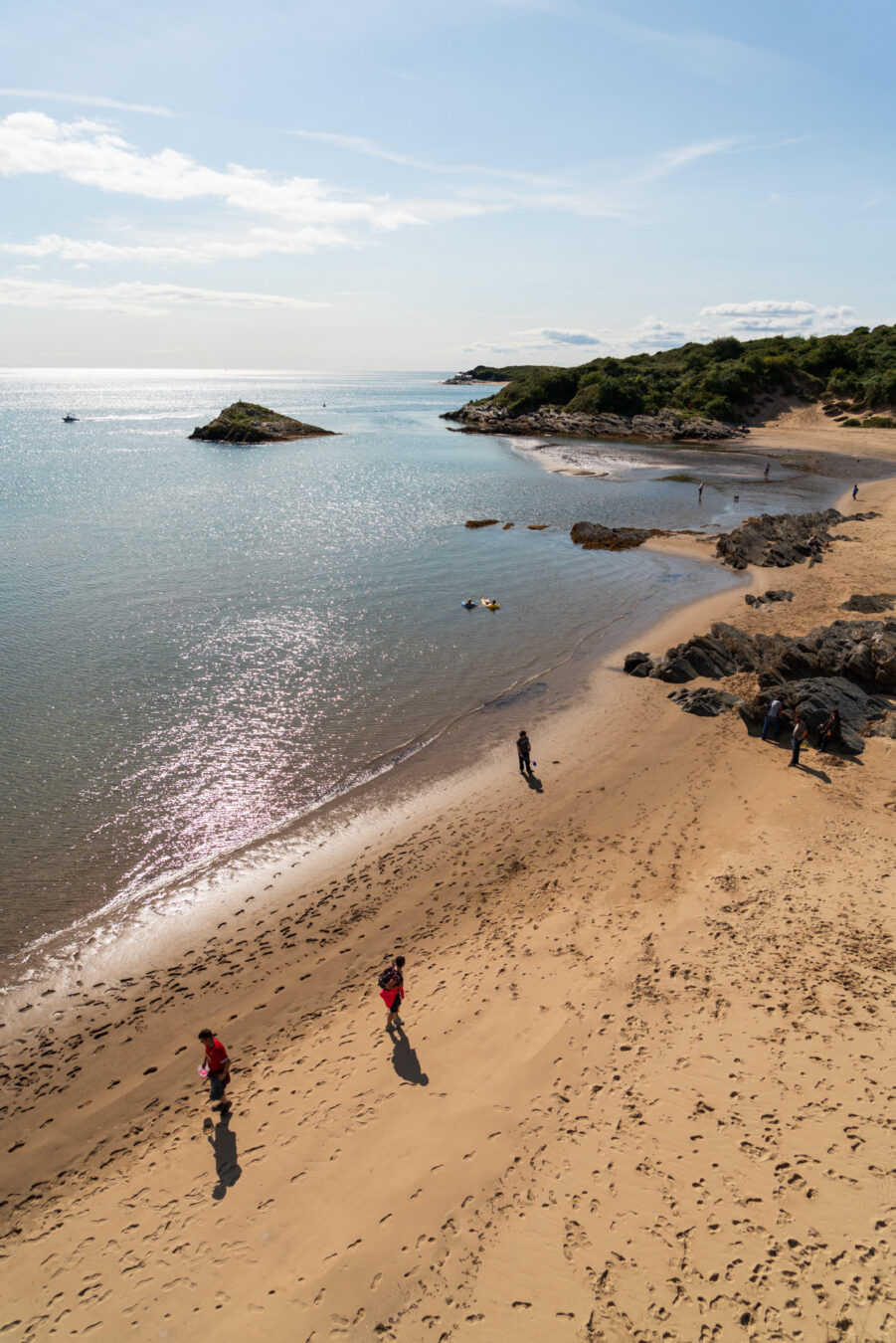 Golden sandy beach in Borth Y Gest