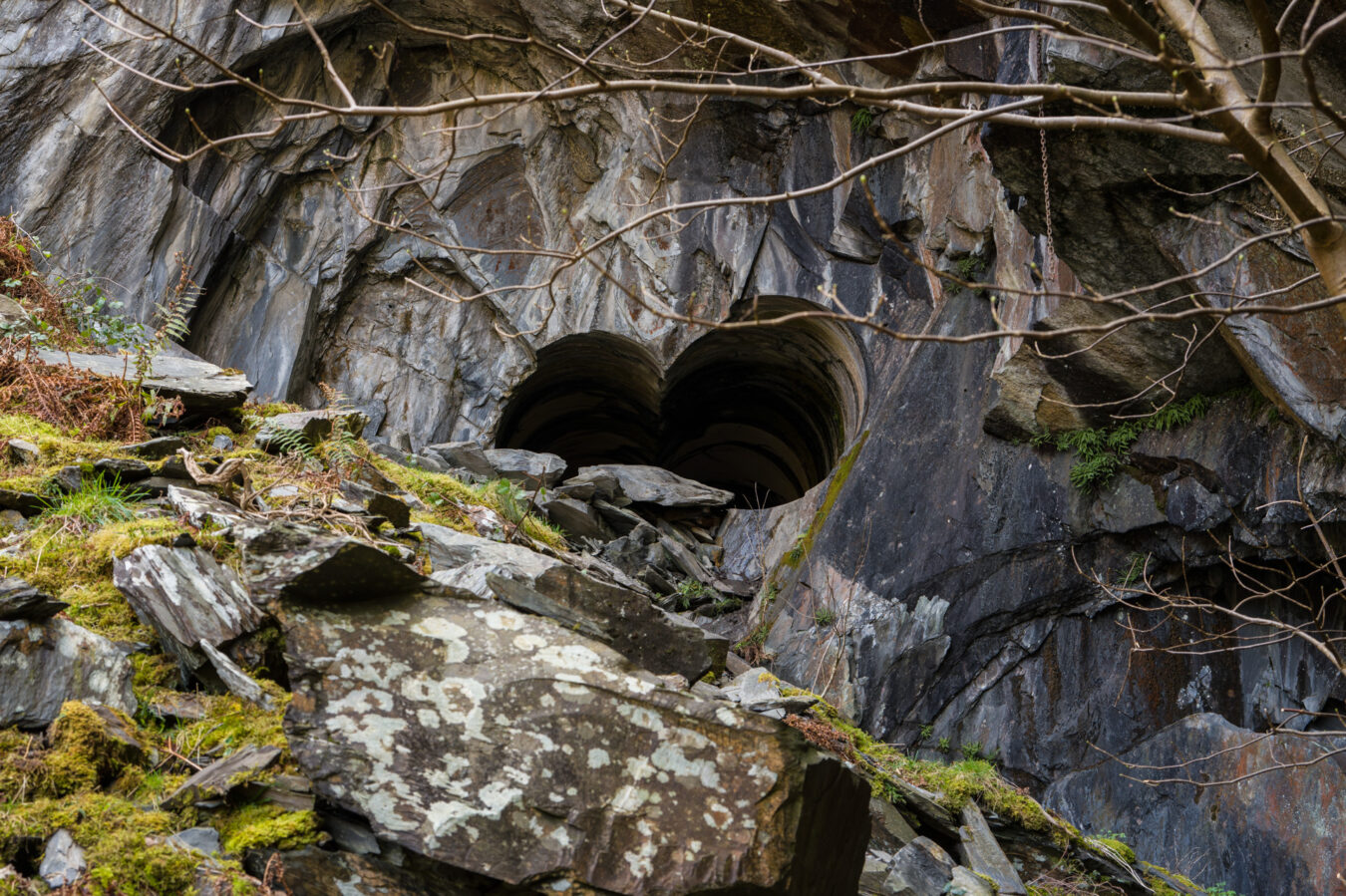 Binocular tunnel in Abercwmeiddaw