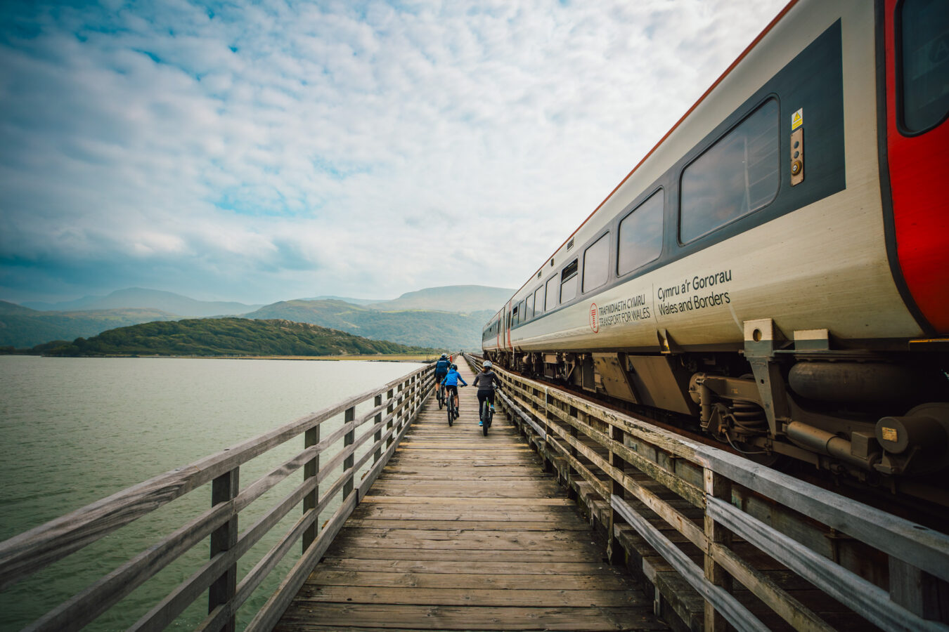 Train on Barmouth bridge
