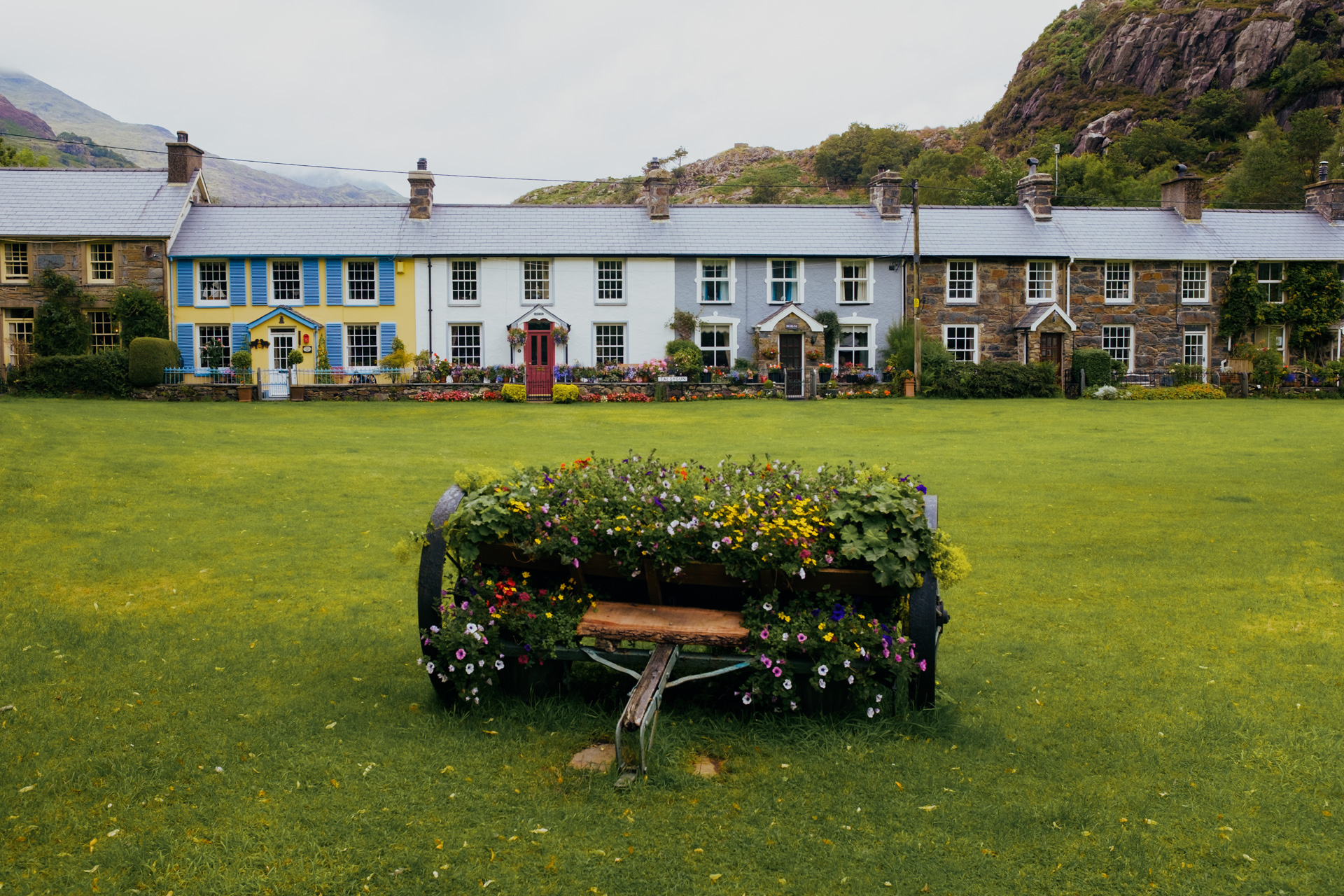 Flowers and picturesque houses in Beddgelert