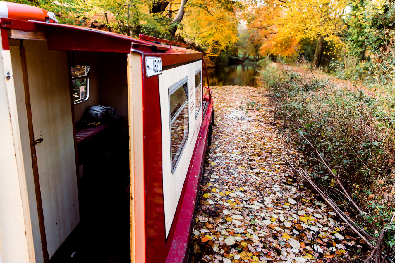 Travelling along the Monmouthshire & Brecon Canal 