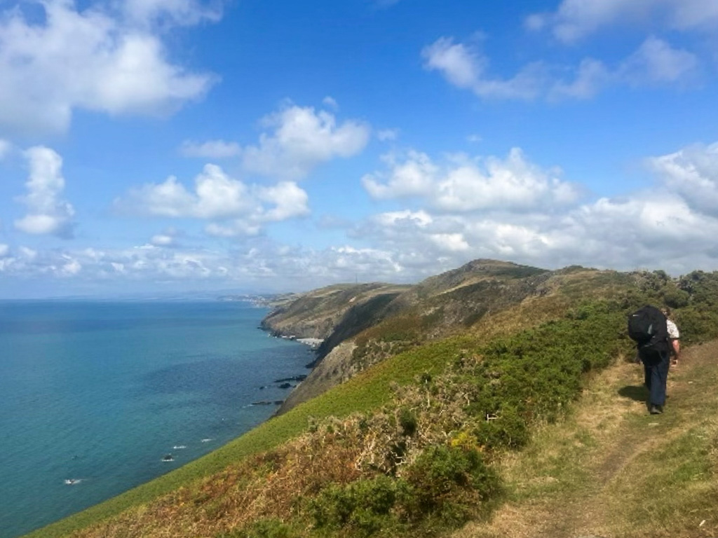 Path along the coastline