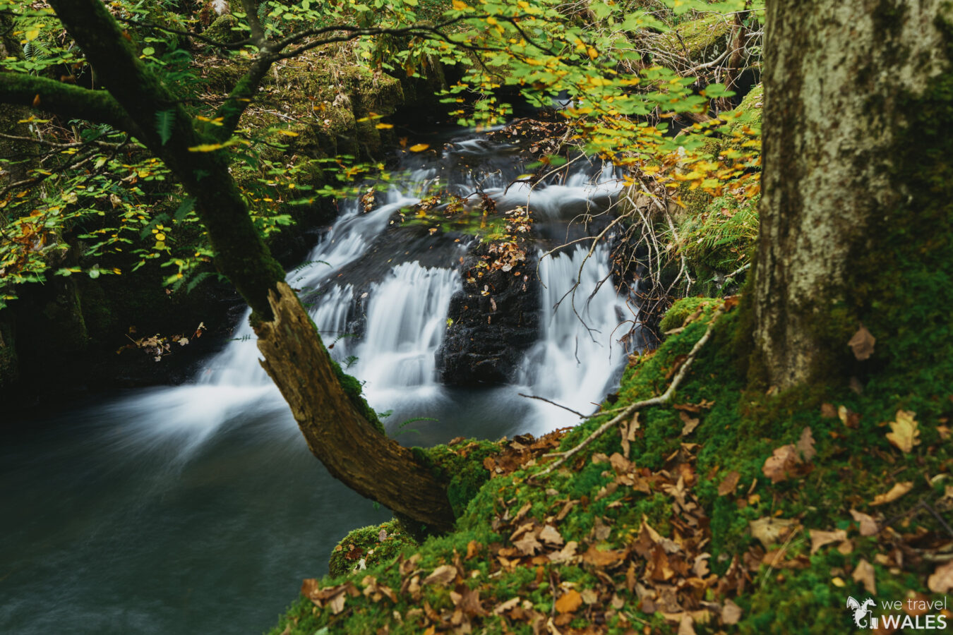 Cascades (long exposure photo)