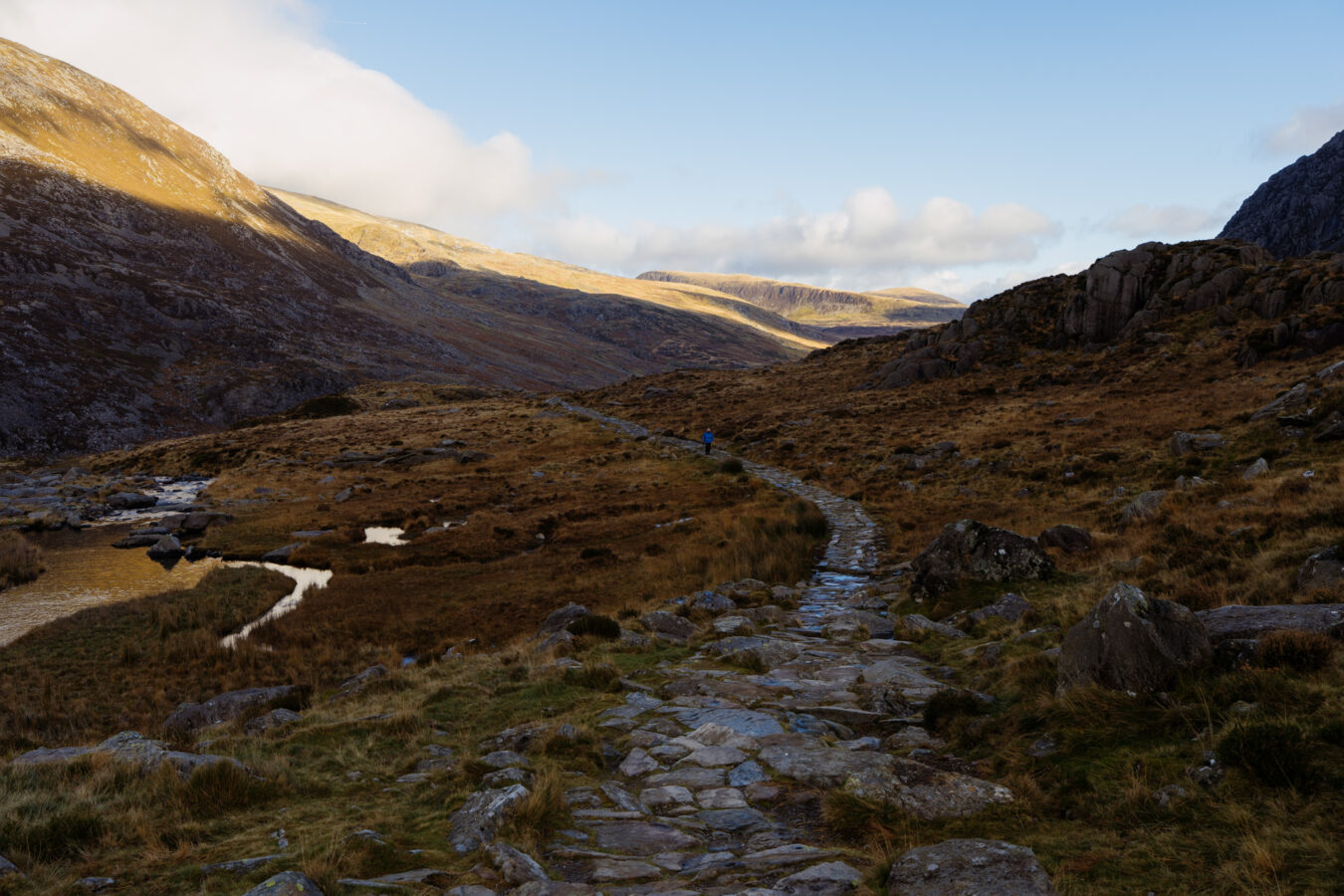 Cwm Idwal trail looking back towards the valley